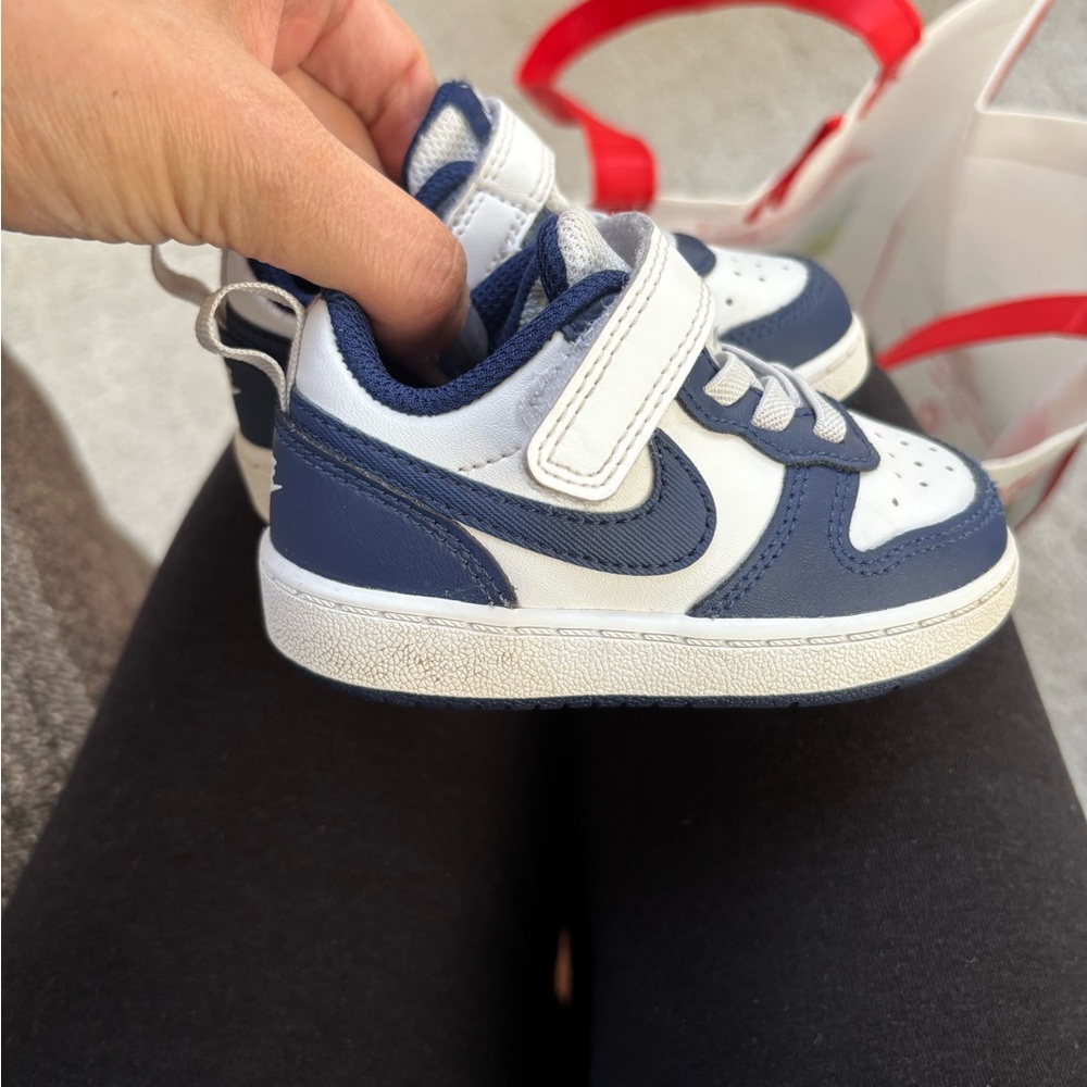 Nike Kids Shoes Navy and White